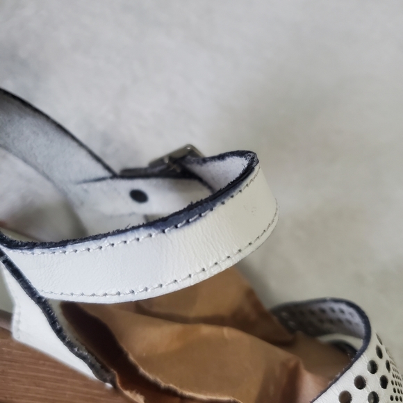 Italian Leather Wedge Sandals - Picture 9 of 11